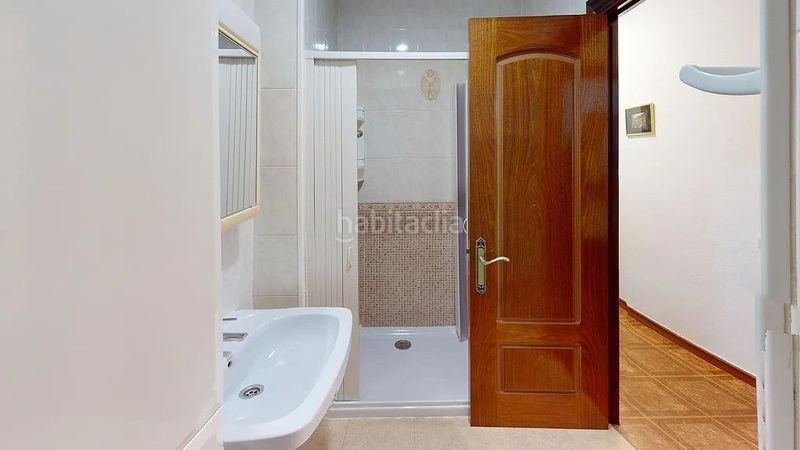 Foto b29efbe0-c309-4bb4-bea3-5b6f2fd78ab8. Piso en Los Castros - Castrillón Coruña (A)
