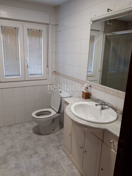 Foto 9eb8759f-a9fc-419d-b1f4-d203114a68c0. Casa amb calefacció a Oleiros pueblo Oleiros