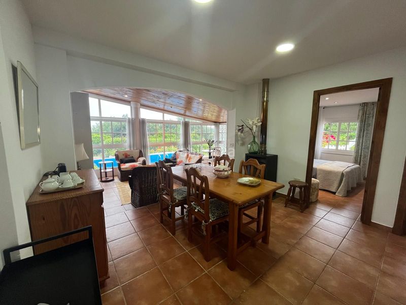 Foto ac07241a-9884-4a10-9357-f199f372a660. Casa amb piscina a Dorneda Oleiros