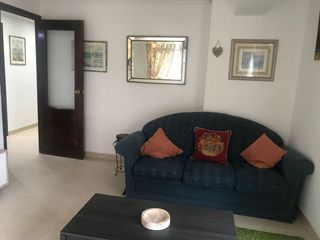 Affitto Appartamento in Agra del Orzán - Ventorrillo. Piso amueblado de tres dormitorios en la ronda de nelle puentes
