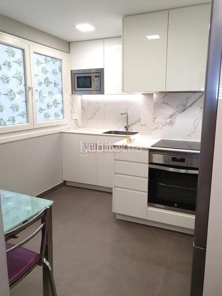 Foto ee96812b-7f76-48c6-97a4-fd8869a03db2. Appartamento con riscaldamento parcheggio in Berbés - Peritos Vigo