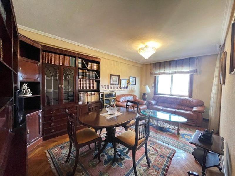 Foto fa9be2c2-1a3e-43f1-a2c4-1e18d63f171b. Flat with parking in O Castro Vigo