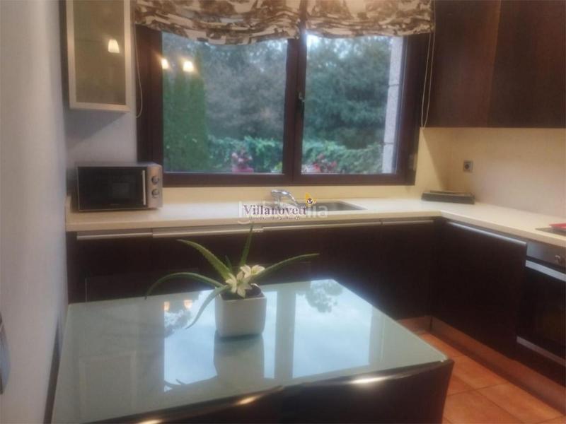 Foto b2c36688-6f86-40d4-a341-d7187776c7f2. Chalet en Cabral - Candeán Vigo