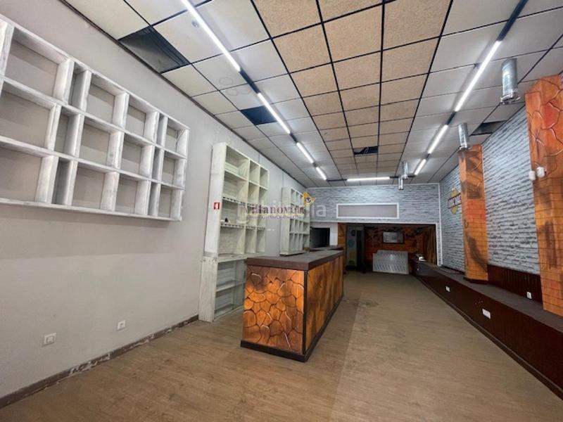 Foto 2375e9d5-686e-4ed8-ae25-cacee31e1bb3. Lloguer local comercial a Fátima Vigo