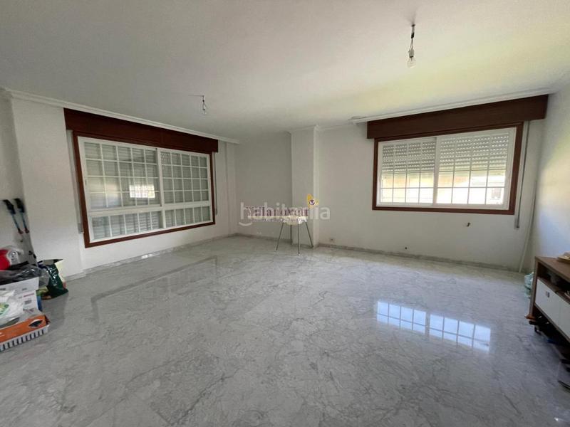 Foto 7db96769-4ba8-4953-bacb-069509ea5d46. Chalet con parcheggio in Cabral - Candeán Vigo