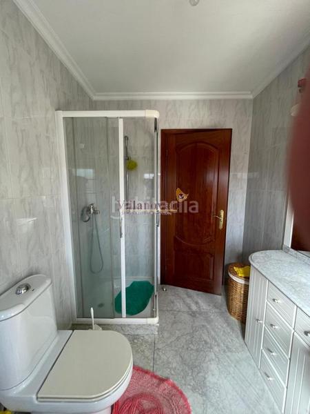 Foto cd8c4d8e-1e8e-48a6-b968-cdc45bad1722. Chalet con parcheggio in Cabral - Candeán Vigo