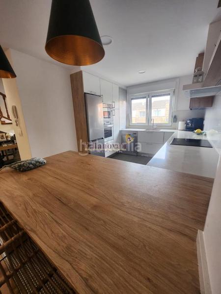 Foto f2638001-31fa-4917-ba4c-39ccc1dd14b1. Casa a schiera con riscaldamento parcheggio in Baiona