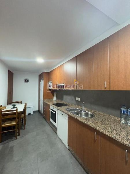 Foto f3ef775a-a87a-4e87-8d75-32973e99bf79. Flat with heating parking in Fátima Vigo