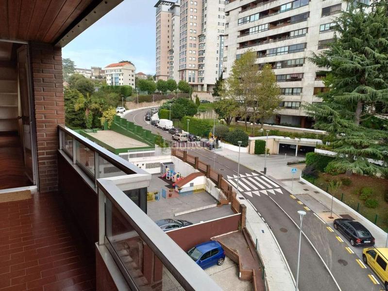 Foto d19ae47c-f103-49ef-9c06-3c2200de44b0. Rent flat with heating parking in Centro - Areal Vigo