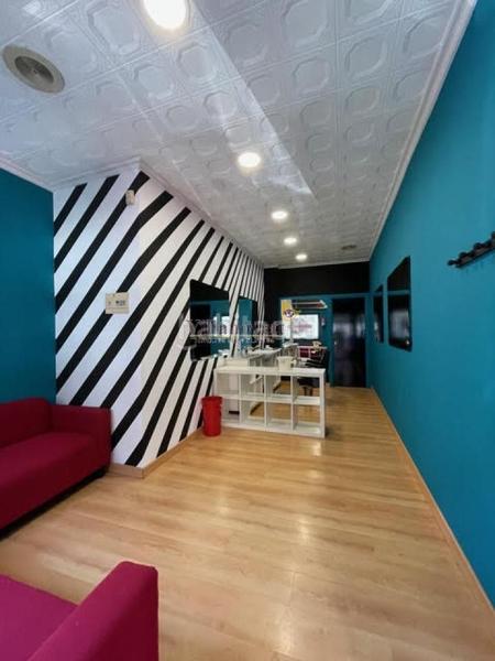 Foto b596b3ae-5436-418f-94ce-9b1d7e72b2db. Local commercial avec chauffage dans Casablanca - Calvario Vigo