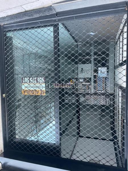 Foto ef44fa4c-f790-4767-8580-f6a38606018e. Rent business premise with heating in Plaza España - Corte Inglés Vigo