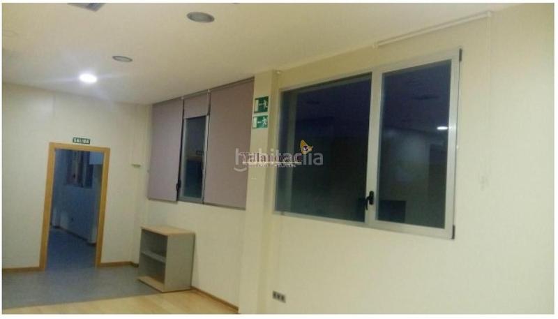 Foto 30630b33-ad3a-49d8-844d-6e3823ebba39. Business premise with heating in Casablanca - Calvario Vigo