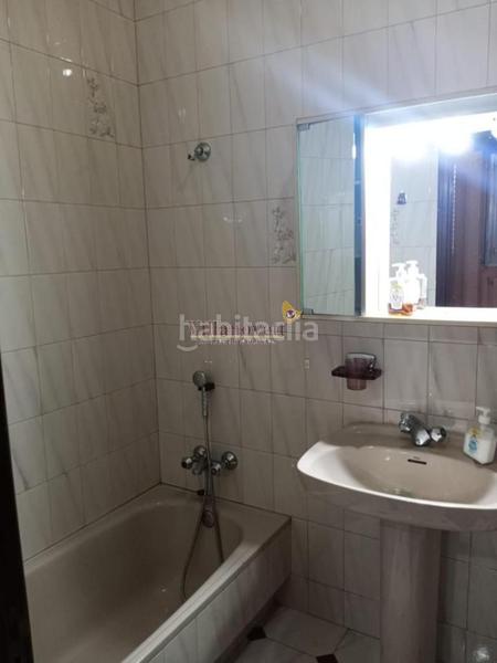 Foto a1b4ee78-d62e-4b03-8edf-f33fdf06fd09. Ground floor with heating in O Carril Vilagarcía de Arousa