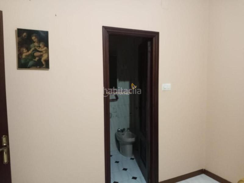 Foto f4927aa7-0011-4b8e-9e7d-d5f46fde8cd1. Ground floor with heating in O Carril Vilagarcía de Arousa