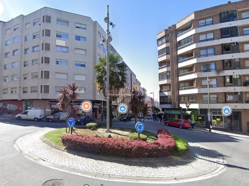 Foto 0183bb22-b494-4891-84b9-52c713d7714b. Edificio in Teis Vigo