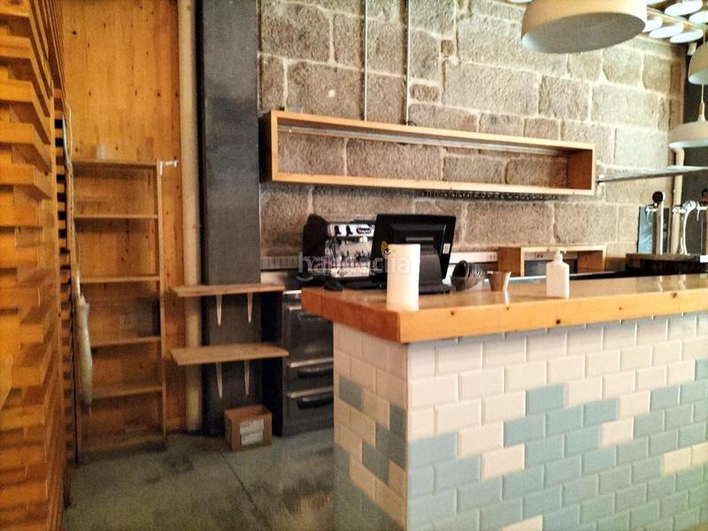 Foto b5a87620-c8c7-403c-8b0d-b478d0110e47. Alquiler local comercial en Casablanca - Calvario Vigo