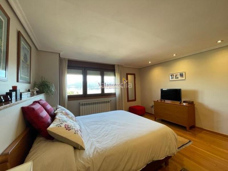 Foto 292eadd4-e38e-40a7-a832-a4ecba774759. Chalet with heating parking in Teis Vigo