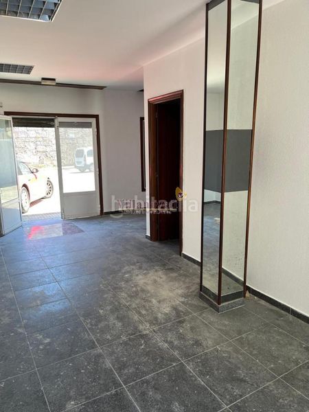 Foto 877593f4-3ba4-4f15-b8f3-4cf6d29a5fa5. Local comercial a Lavadores Vigo