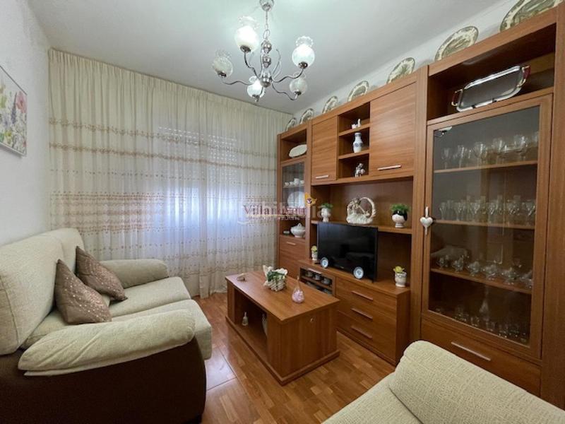 Foto 5355bb11-97f3-4189-abd9-c8c7105f254b. Planta baja en Teis Vigo