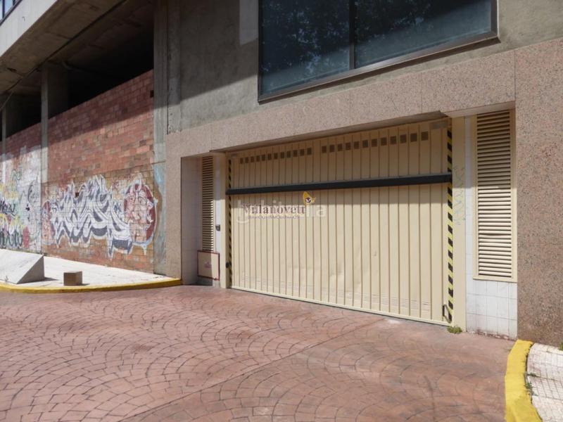 Foto 4251b002-5f96-4f51-b216-fdcd07c5c056. Parking coche en Casablanca - Calvario Vigo