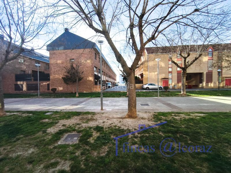 Foto 51ca726c-9858-47d4-8081-e38376ab6cd2. Pis amb calefacció aparcament a Los Olivos Huesca