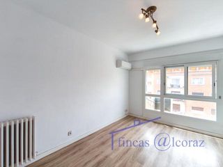 Etagenwohnung  General lasheras. Zona plaza cervantes