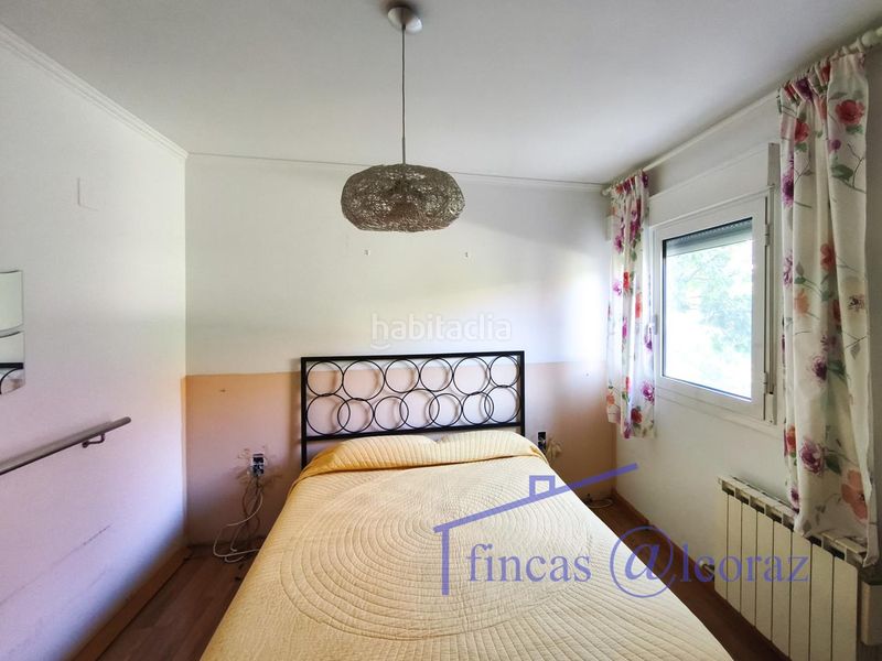 Foto ce99d694-da34-4263-9fc6-158f28423f03. Casa amb calefacció aparcament a Chimillas
