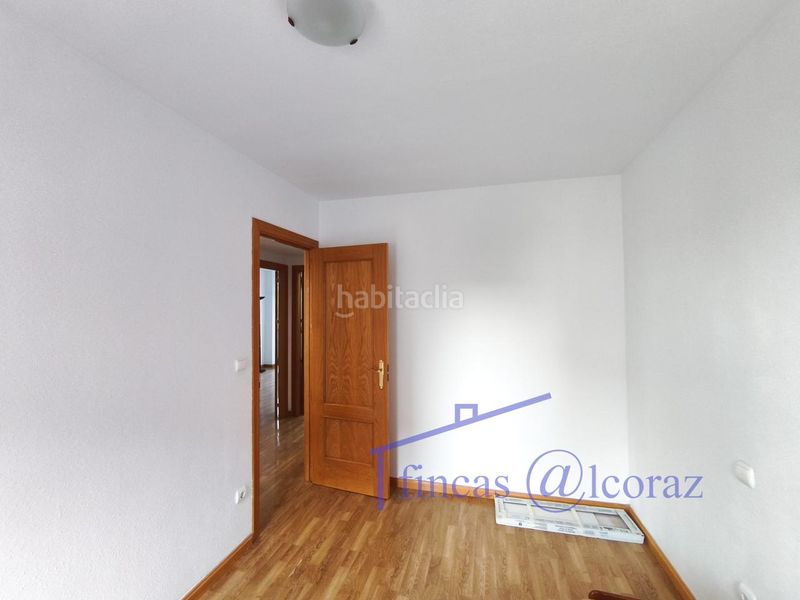 Foto bade61da-e2ef-4f22-8939-5d75dff6b195. Pis amb calefacció aparcament a Perpetuo Socorro Huesca