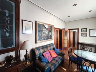 Rent Ground floor  Calle del parque. Estudiantes