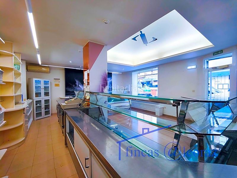 Foto 16d7fe2a-d5d6-48ed-8c49-9de8f044ee99. Local comercial a Santiago Huesca