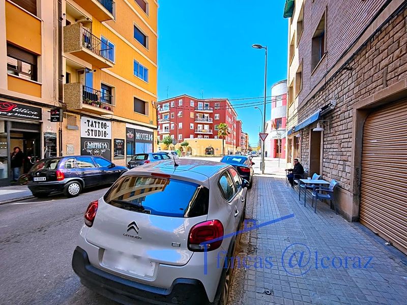 Foto 1f8ab878-13c7-4c8d-9672-0b354b1a6b7c. Local comercial a Santiago Huesca