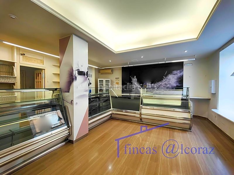 Foto 200e0a59-8a76-49f3-8f9b-d10a926317ab. Local comercial a Santiago Huesca