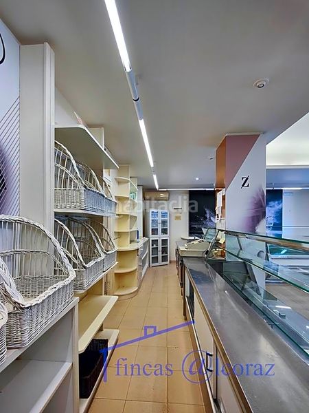 Foto b8e31141-80ba-4ce0-8111-7188e5435738. Local comercial a Santiago Huesca