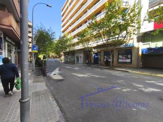Piso en San Lorenzo. Piso c alcoraz  zona centro
