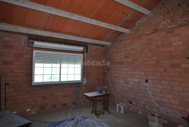 Foto 5950211a-21b4-45c8-85db-265eafa819eb. Casa  con finca en Darbo en Darbo Cangas