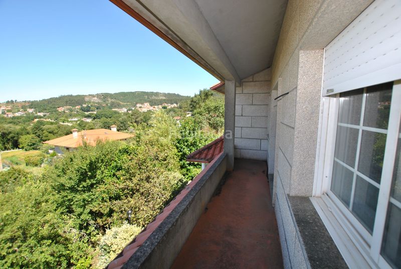 Foto 87e0e4c3-9523-4644-a32a-23c03263ba11. Casa  con finca en Darbo en Darbo Cangas