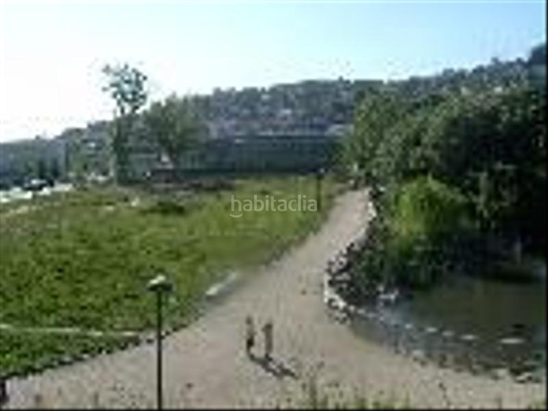 Foto 995d9f4a-ba6f-4aeb-945b-34edcb765aee. Location local commercial dans n/a dans Lavadores Vigo