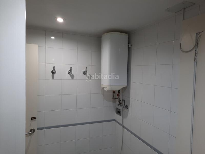 Foto 12f8b6a5-612e-4f9b-b16a-a62f0ae42529. Alquiler local comercial local en alquiler en plaza de la independencia en Vigo