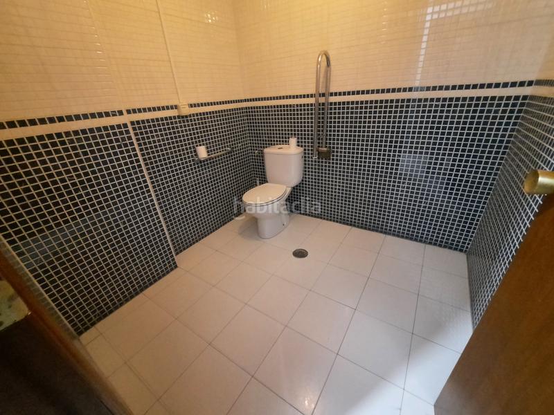 Foto 6bfd65ca-4293-4f89-9e54-36619fb73490. Alquiler local comercial en rúa menéndez pelayo 28 con licencia de cafeteria en Vigo