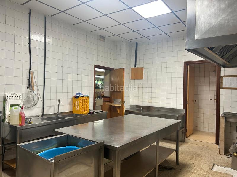 Foto 98793de5-3d37-4357-9321-9d6e0feff00c. Geschäftsraum in avenida das camelias 88 in Camelias - Pi y Margall Vigo