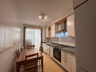 Lloguer Apartament  Rúa silvana. Ideal para una familia con hijos