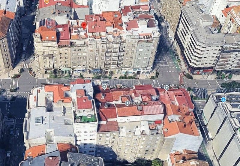 Foto ea43a2d0-b5fe-4306-8466-8f1b8643c024. Pis a Plaza España - Corte Inglés Vigo