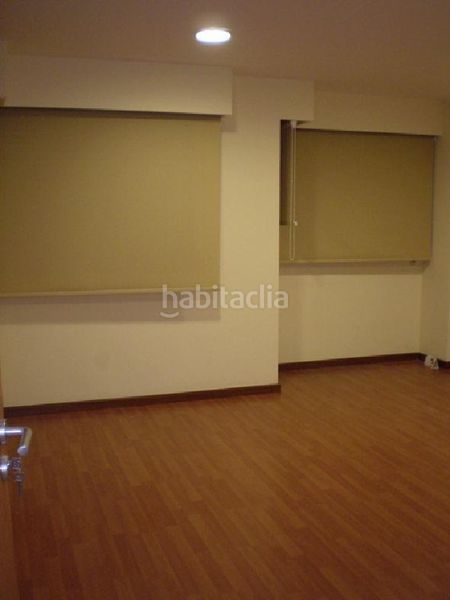Foto c60e2e96-571b-4e46-91c3-2ed5c847eae0. Local comercial a Teis Vigo