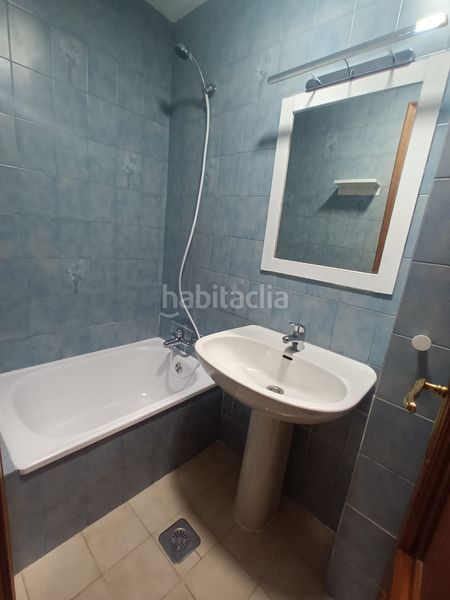 Foto 0a967fa5-7ba6-45f9-aedb-f2e1e3f2a033. Rent flat with heating parking in Teis Vigo