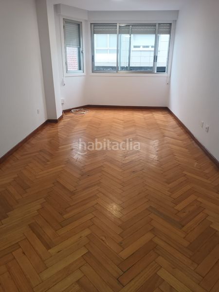Foto 87b99bf7-2103-4d3e-9a0b-3c1611d9dc82. Rent flat with heating parking in Teis Vigo
