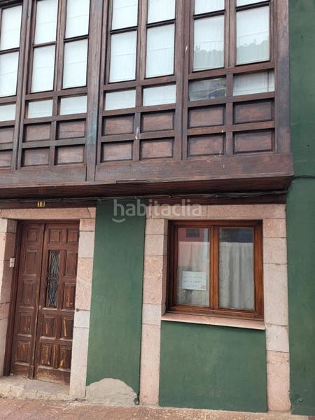 Foto 692c2b44-e98d-4114-91fa-64b6367b13c0. Édifice dans Llanes pueblo Llanes