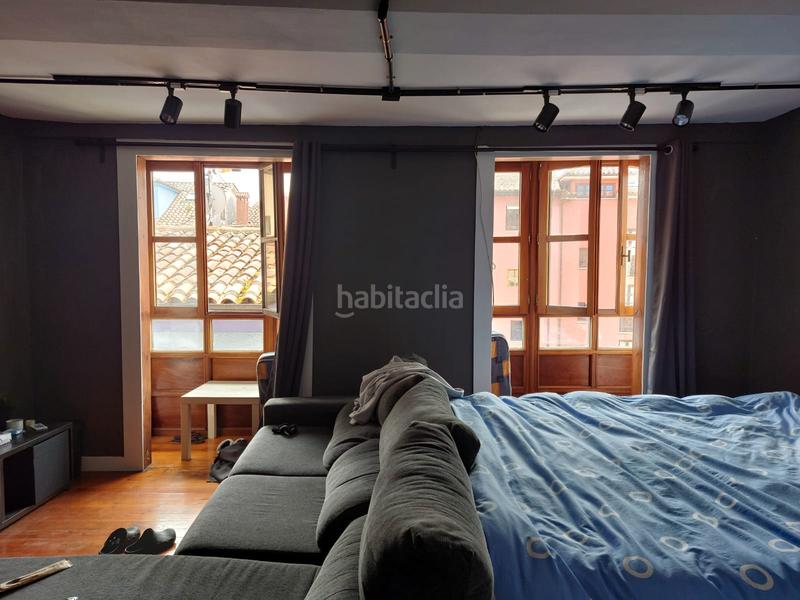 Foto e3f7440c-7e25-4c42-b2cb-917d0e46a270. Édifice dans Llanes pueblo Llanes