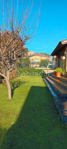 Foto 1068abe6-309b-4cf0-b7c6-a1bb0016ffe8. Chalet  impecable centro en El Carbayedo - El Quirinal Avilés