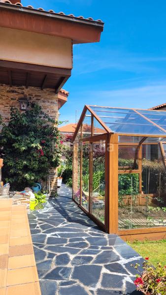 Foto d3a8b1ce-c571-4cbb-89ea-8b24c736206e. Chalet  impecable centro en El Carbayedo - El Quirinal Avilés