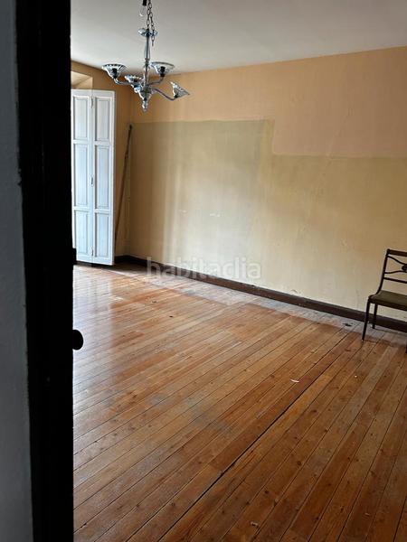 Foto 33af0193-67a8-422c-a224-65146c216d71. Pis a calle de la cámara 40 a Centro Avilés